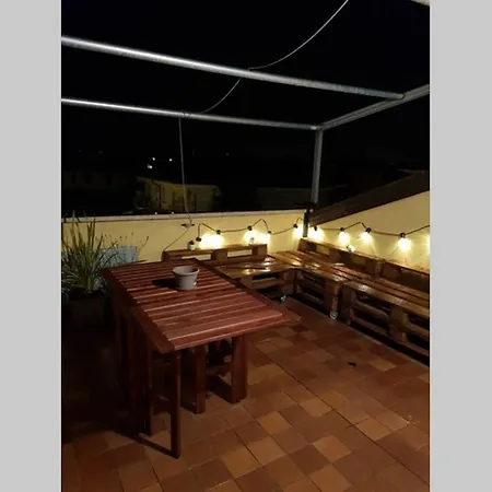 Luminoso Monolocale Con Terrazza A *